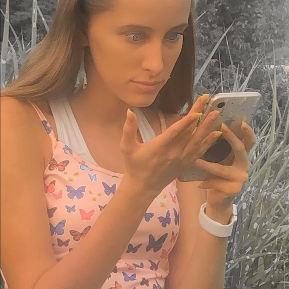 Meet your Posher, Savannah - Picture 4 of 6